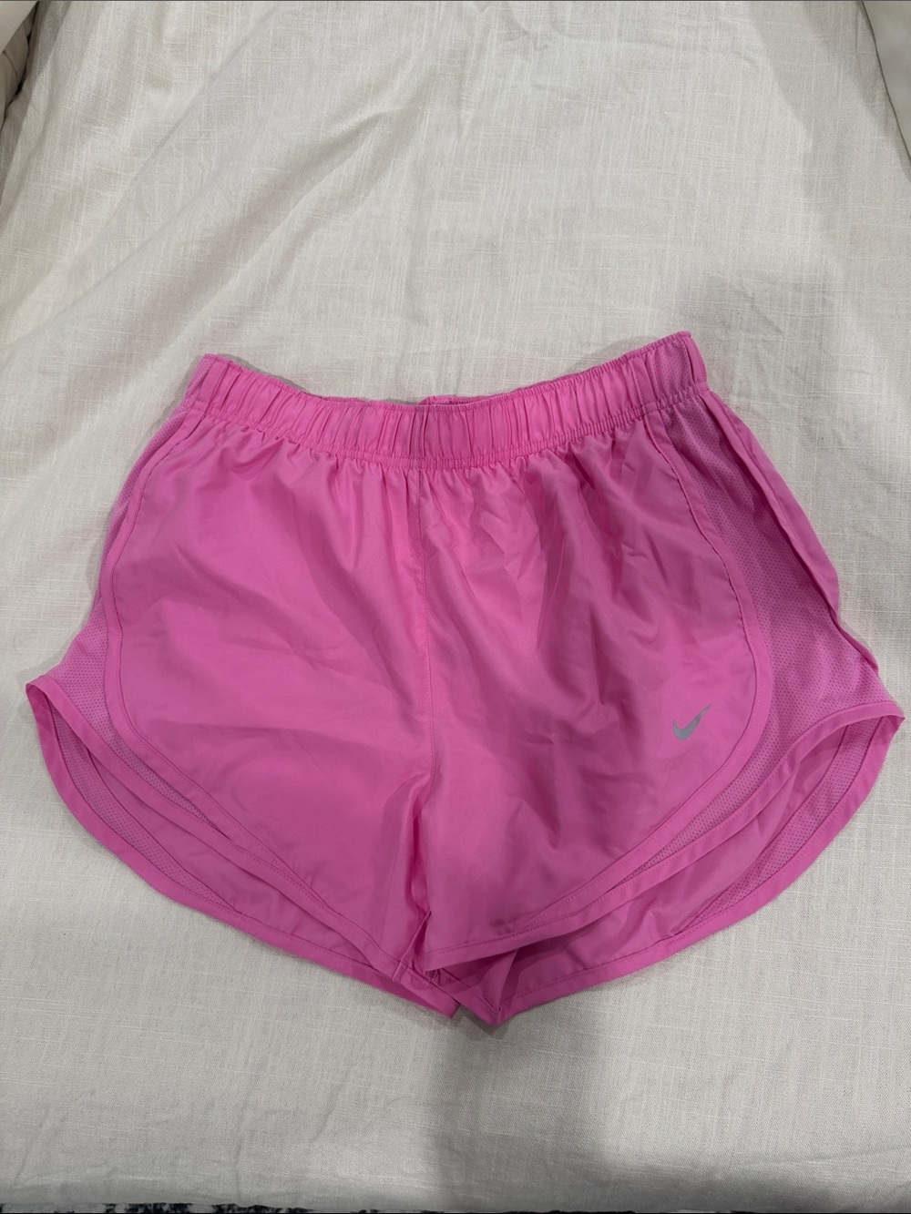 Nike Tempo Mid-rise Shorts